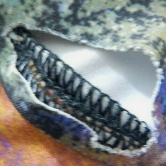 Onzie Yellowstone Crop Multicolor Leggings - Picture 3 of 5